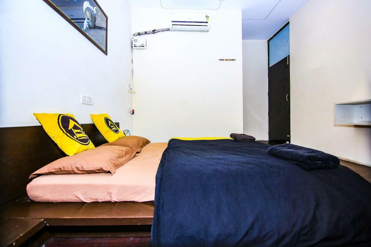 Backpackers Park Hostel New Delhi Bagian luar foto